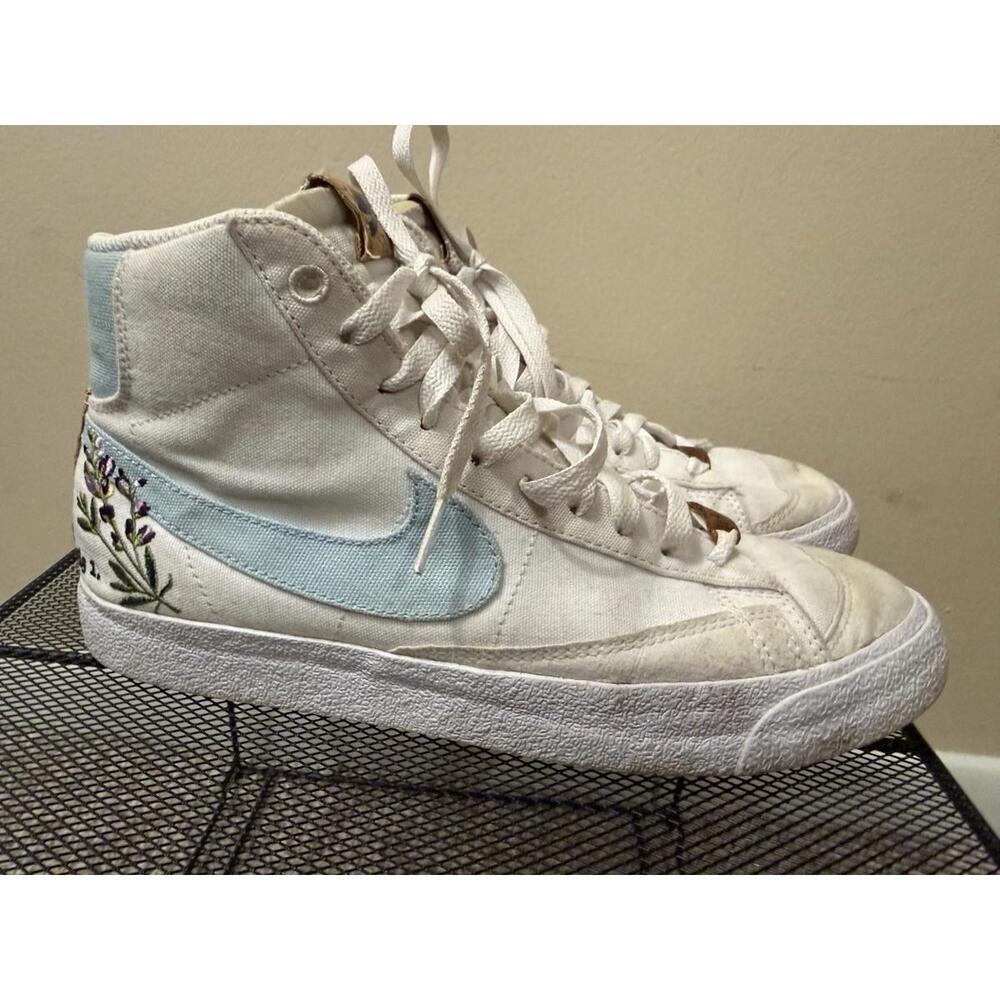 Nike Wmns Blazer Mid 77 Se Indigo DC9265-100 - Size 9